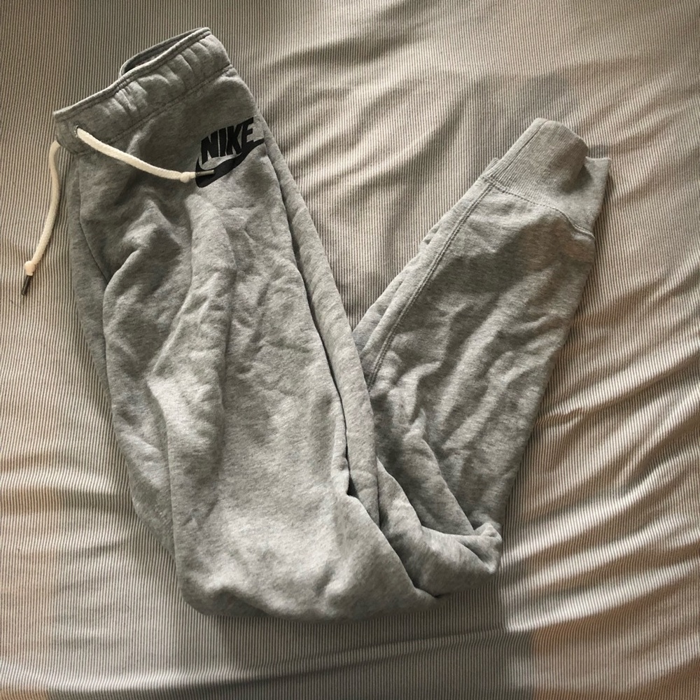 NIKE joggers